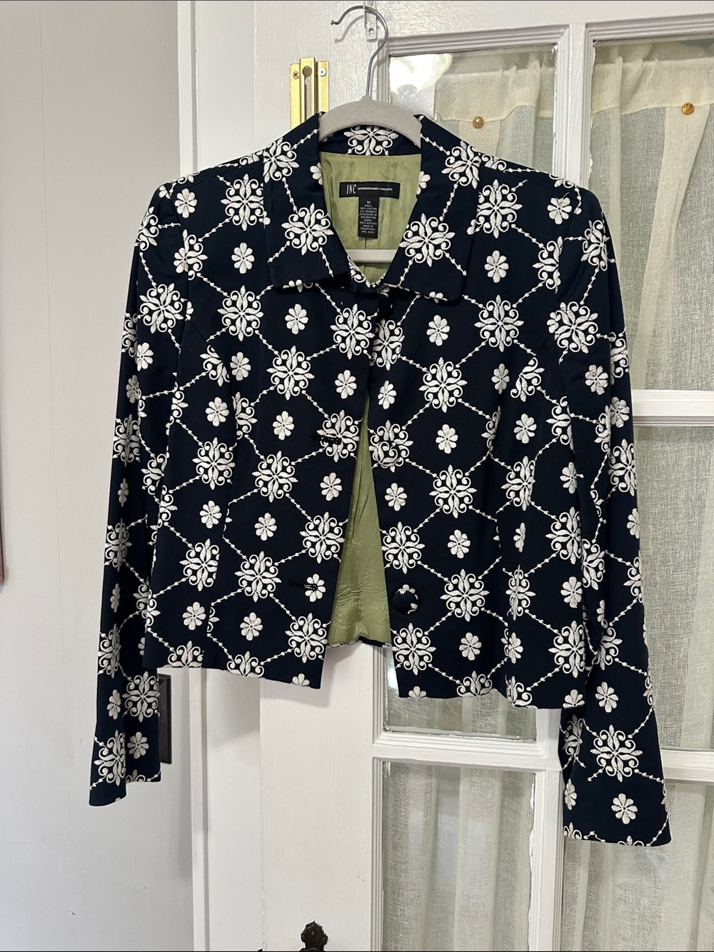 INC International Concepts Black and White Floral-Geo Cropped Blazer